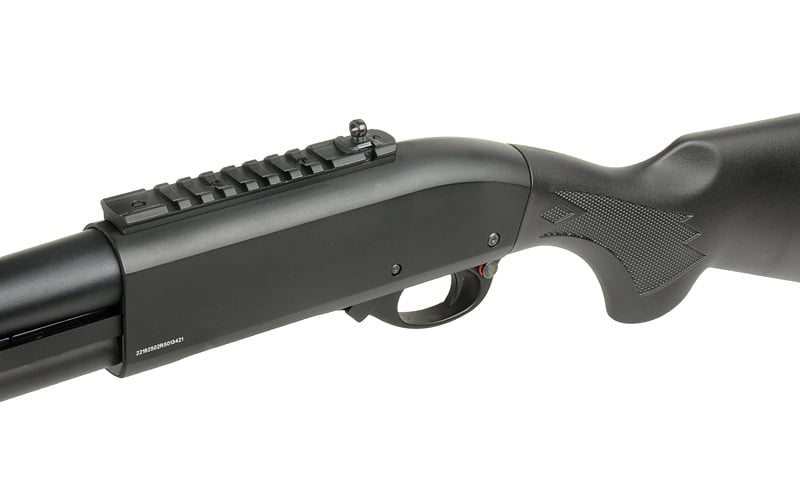 M8870 Shotgun V2 di GOLDEN EAGLE