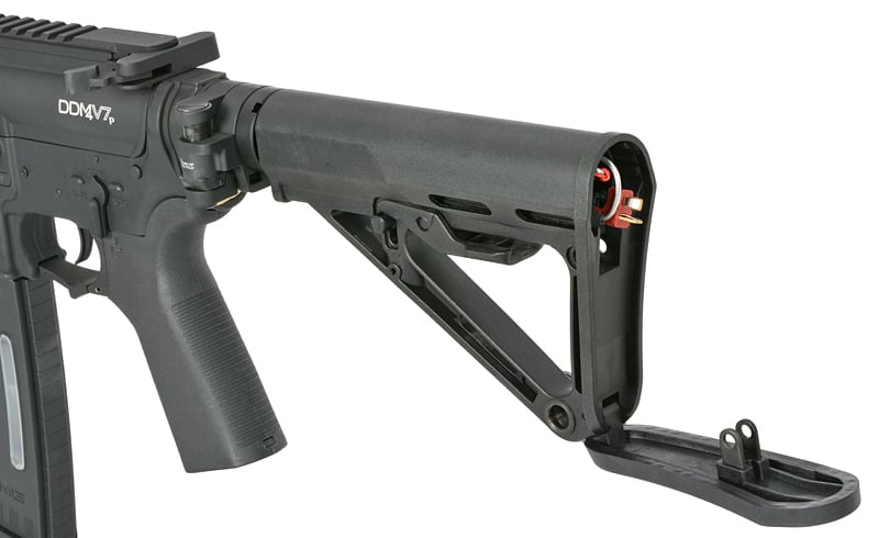 Replica Daniel Defense DDM4 V7 di EMG