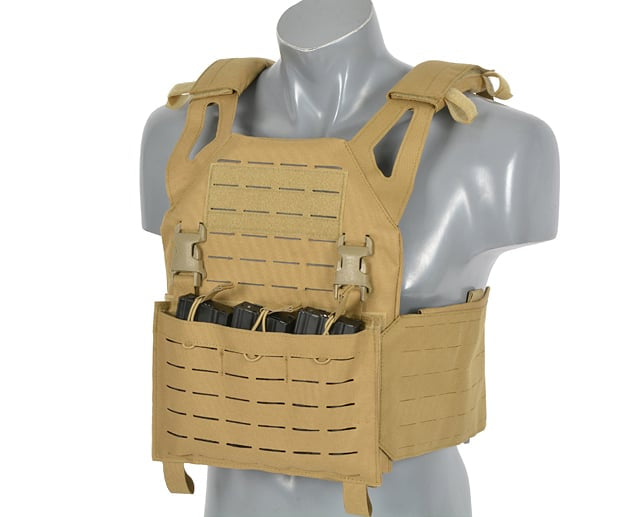 Buckle Up Operator Plate Carrier di 8FIELDS