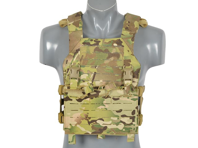 Buckle Up Assault Plate Carrier Multicamo di 8FIELDS