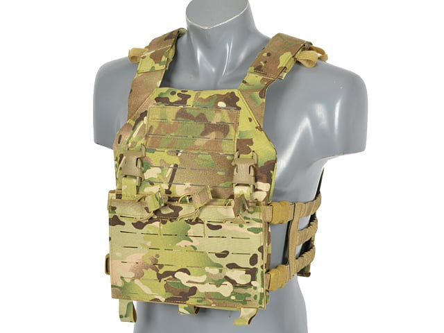Buckle Up Assault Plate Carrier Multicamo di 8FIELDS