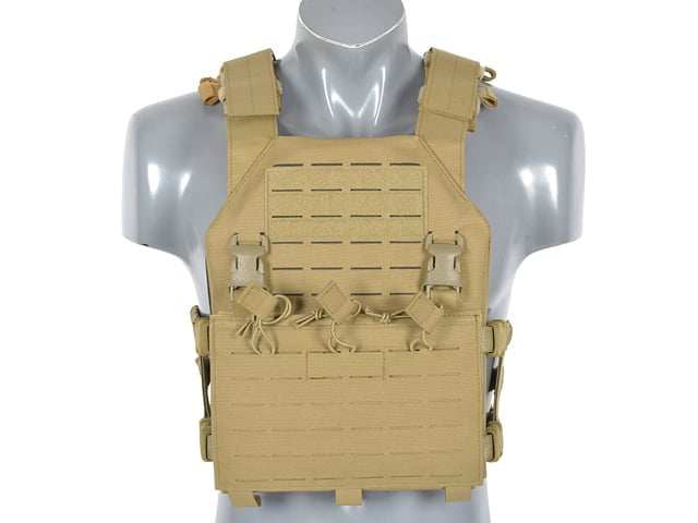 Buckle Up Assault Plate Carrier di 8FIELDS