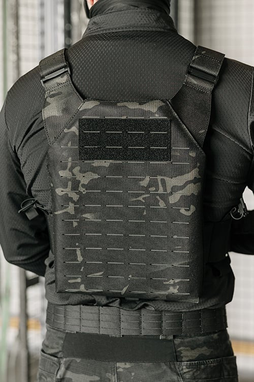 Buckle Up Recon Plate Carrier di 8FIELDS