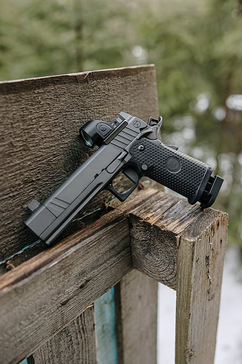 Nighthawk Custom TRS Comp Replica di RWA