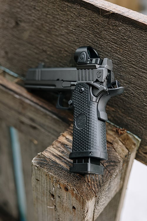 Nighthawk Custom TRS Comp Replica di RWA