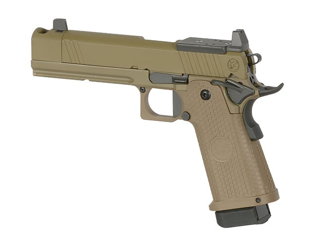 Replica Nighthawk Custom Sand Hawk di RWA