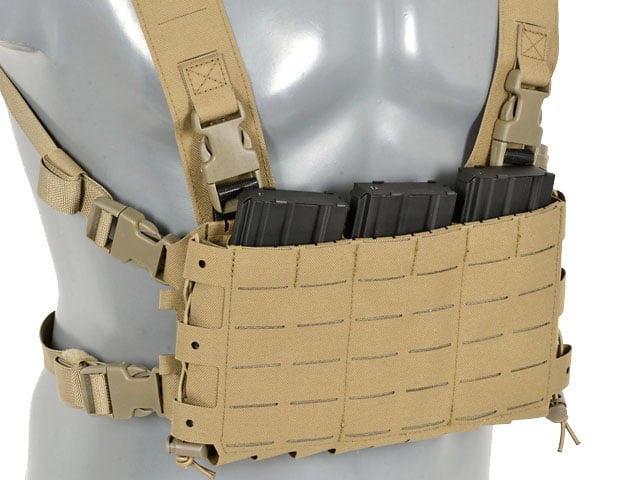 Chest Rig COMPACT - Buckle-up di 8FIELDS