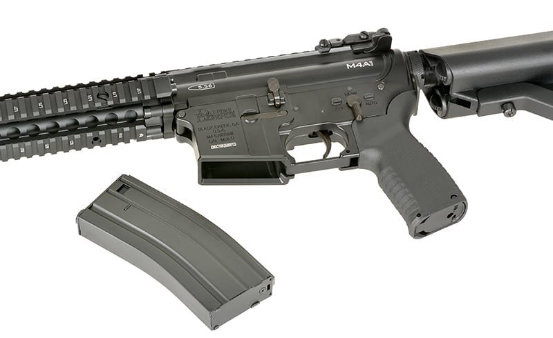 CM.105 Daniel Defense M4A1 Eshooter ETU di EMG