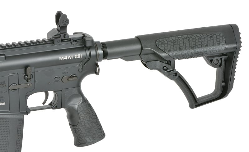 Replica Daniel Defense M4A1 RIII 14.5" di EMG