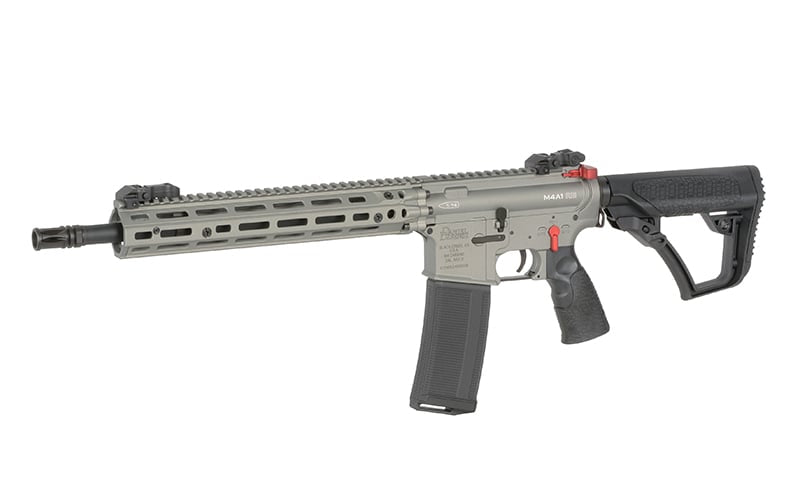 Daniel Defense M4A1 RIII 14.5" Replica di EMG
