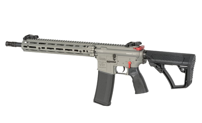 Daniel Defense M4A1 RIII 14.5" Replica di EMG