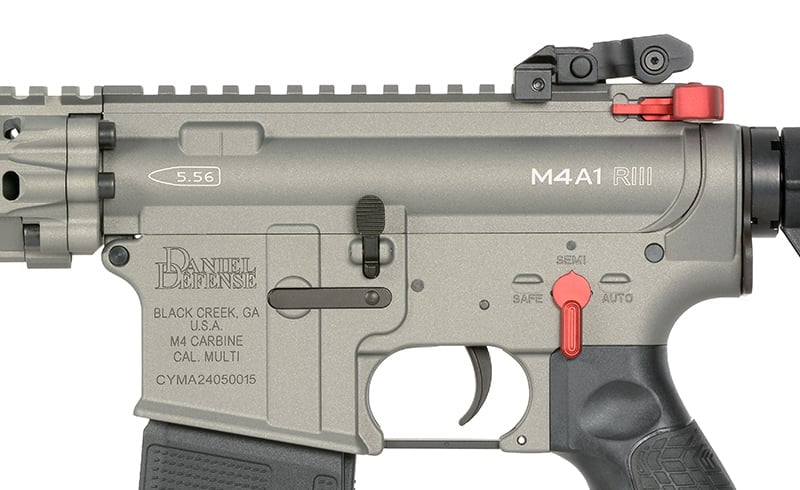 Daniel Defense M4A1 RIII 14.5" Replica di EMG