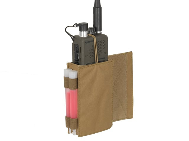 Radio Pouch UNDERWING - Coyote di 8FIELDS