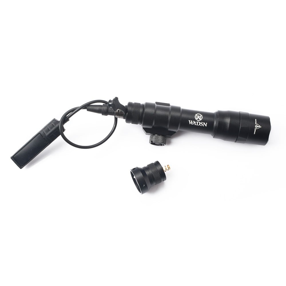 Torcia Tattica LED Dual Fuel Nera di WADSN