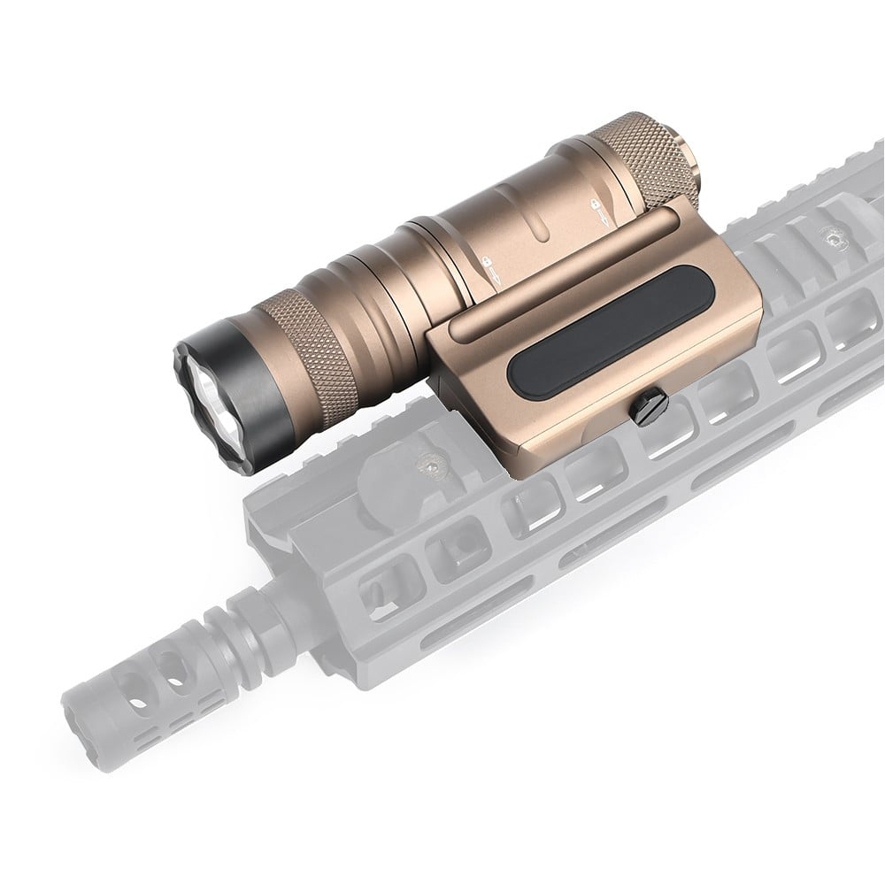 Torcia Tattica LED 1500 Lumens di WADSN