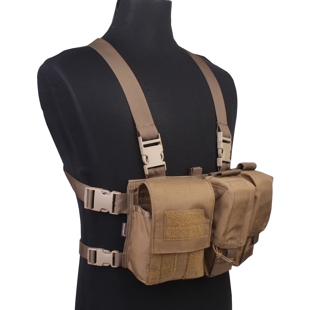 Chest Rig Tattico Leggero Coyote Brown di EMERSONGEAR