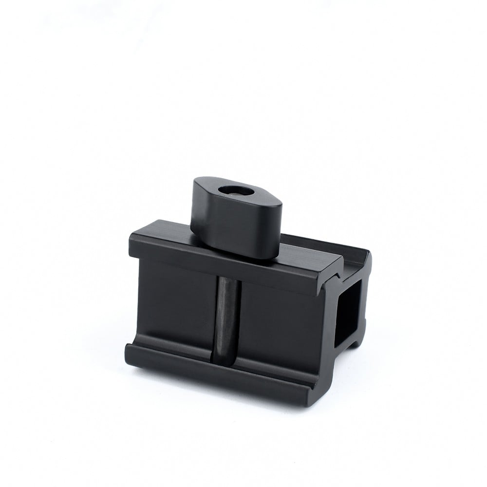 Slitta in metallo 20mm a 3 slot con rialzo nera