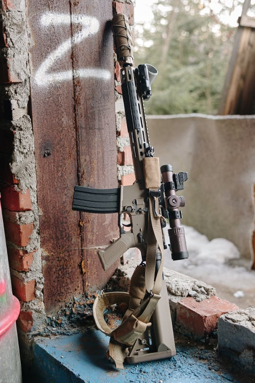 Fucile softair M4/AR-15 Knight's Armament DSG Tan di WELL PRO