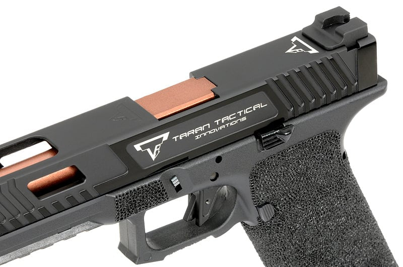 Replica personalizzata TTI JW2 Combat Master di EMG