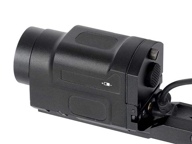 Torcia tattica russa K-2P nera di WADSN