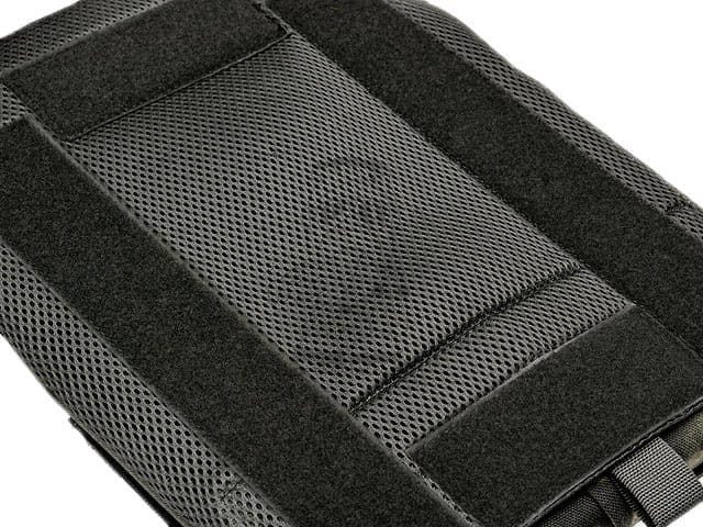 Plate Carrier Recon "Buckle Up" con porta caricatori AR15/AK nero di 8FIELDS