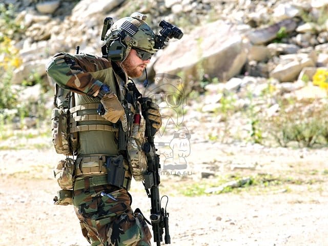 Fondina Per-Fit per oltre 80 modelli di pistola - Oliva di AMOMAX