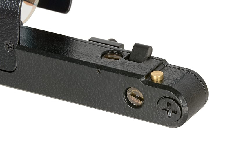 Replica mirino red dot tipo OKP-7 con attacco per slitta superiore di JJ AIRSOFT