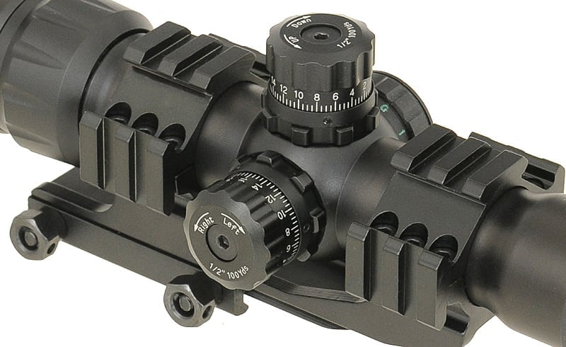 Ottica 1.5-4x30 con attacco cantilever di PCS