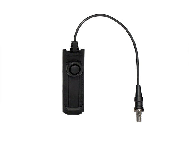 Interruttore remoto doppio (1 plug) per torce tattiche mod.2 di NIGHT-EVOLUTION