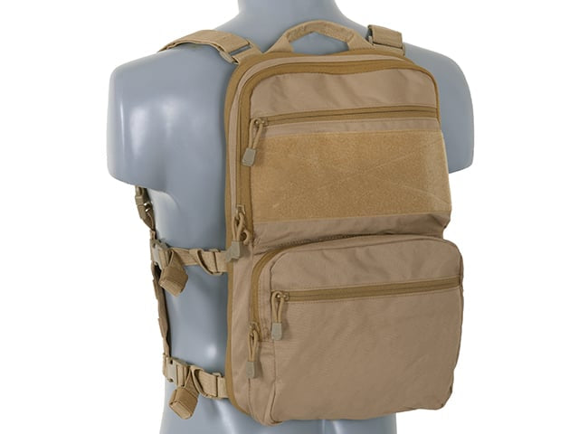 Zaino con pannello frontale MOLLE Coyote di 8FIELDS