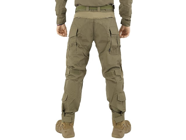 Uniforme da combattimento taglia L color oliva di 8FIELDS