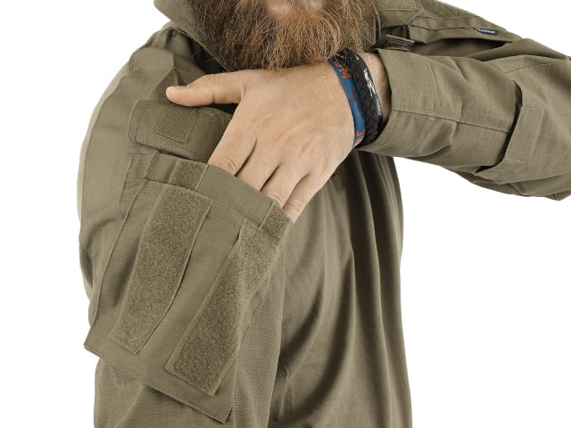 Uniforme da combattimento taglia L color oliva di 8FIELDS