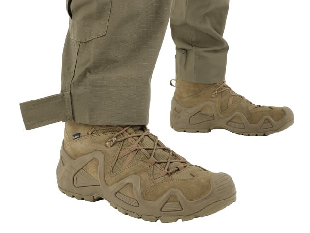 Uniforme da combattimento taglia L color oliva di 8FIELDS