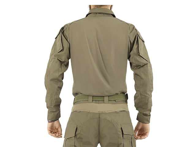 Completo mimetico da combattimento taglia XL olive di 8FIELDS