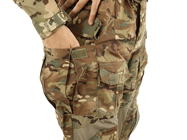 Set uniforme militare Multicamo taglia L di 8FIELDS