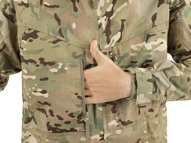 Set uniforme SLAV Multicamo di 8FIELDS