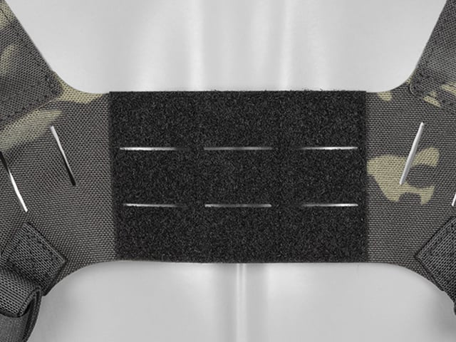 Chest Rig con due tasche per 6 caricatori AR/AK, taglio laser - Multicamo Black di 8FIELDS