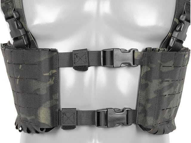 Chest Rig con due tasche per 6 caricatori AR/AK, taglio laser - Multicamo Black di 8FIELDS