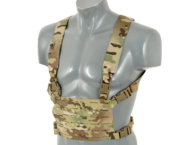 Chest Rig leggero taglio laser Multicamo di 8FIELDS