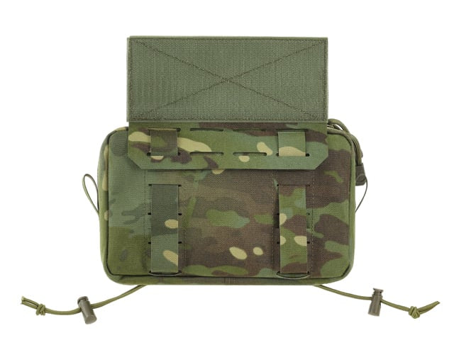Tasca utility a due scomparti con pannello di montaggio Multicamo Tropic di 8FIELDS