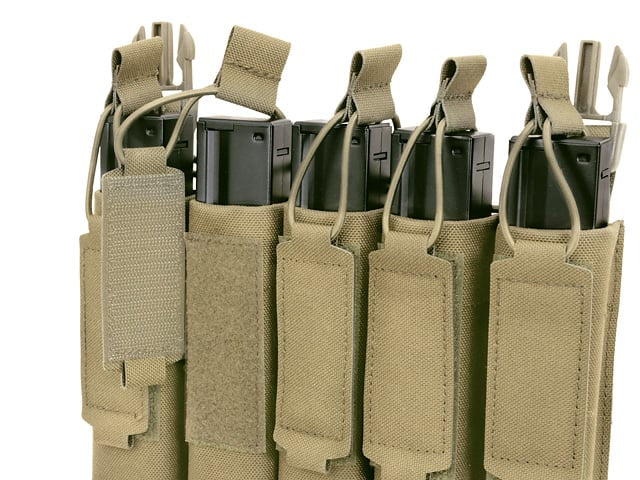Tasca porta caricatori MP5 5 posti Buckle-Up Laser-Cut Tan di 8FIELDS