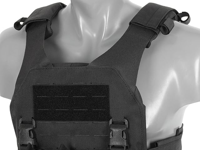Plate Carrier QRF Laser-Cut Buckle Up con tasca AR15/AK - Nero di 8FIELDS